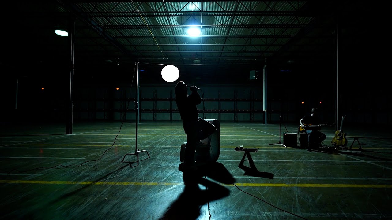 kaynines - k.ay (Live Performance)