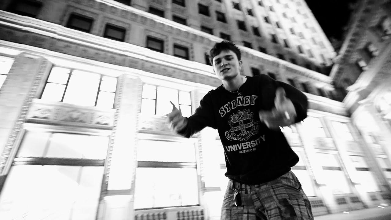 kaynines - all mine feat. Hawsa (Official Video)